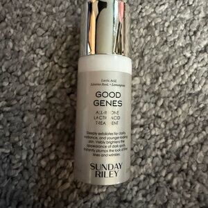 Sunday Riley Multi-Tasking Lactic Acid Treatment